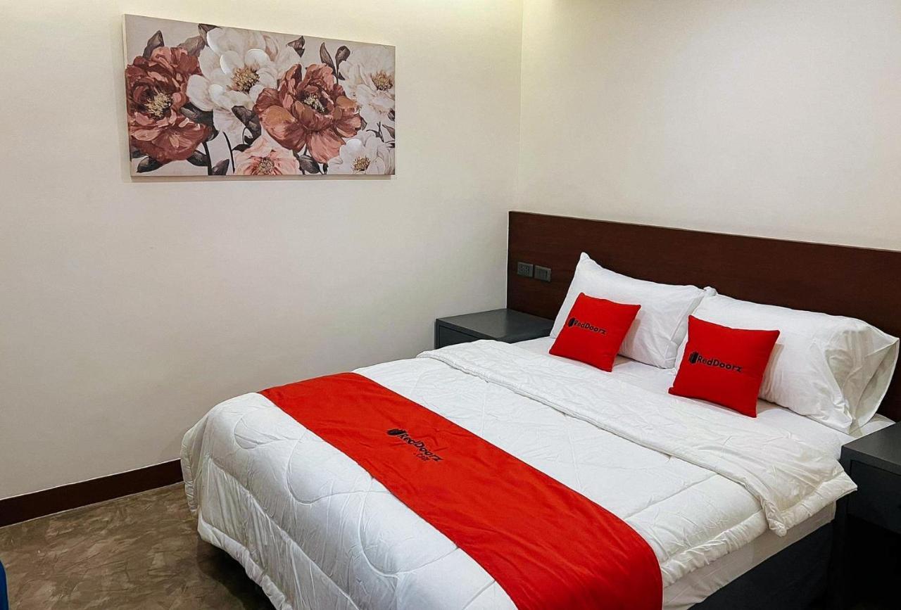 Reddoorz Plus @ Toshiko Boutique Hotel Koronadal City Экстерьер фото