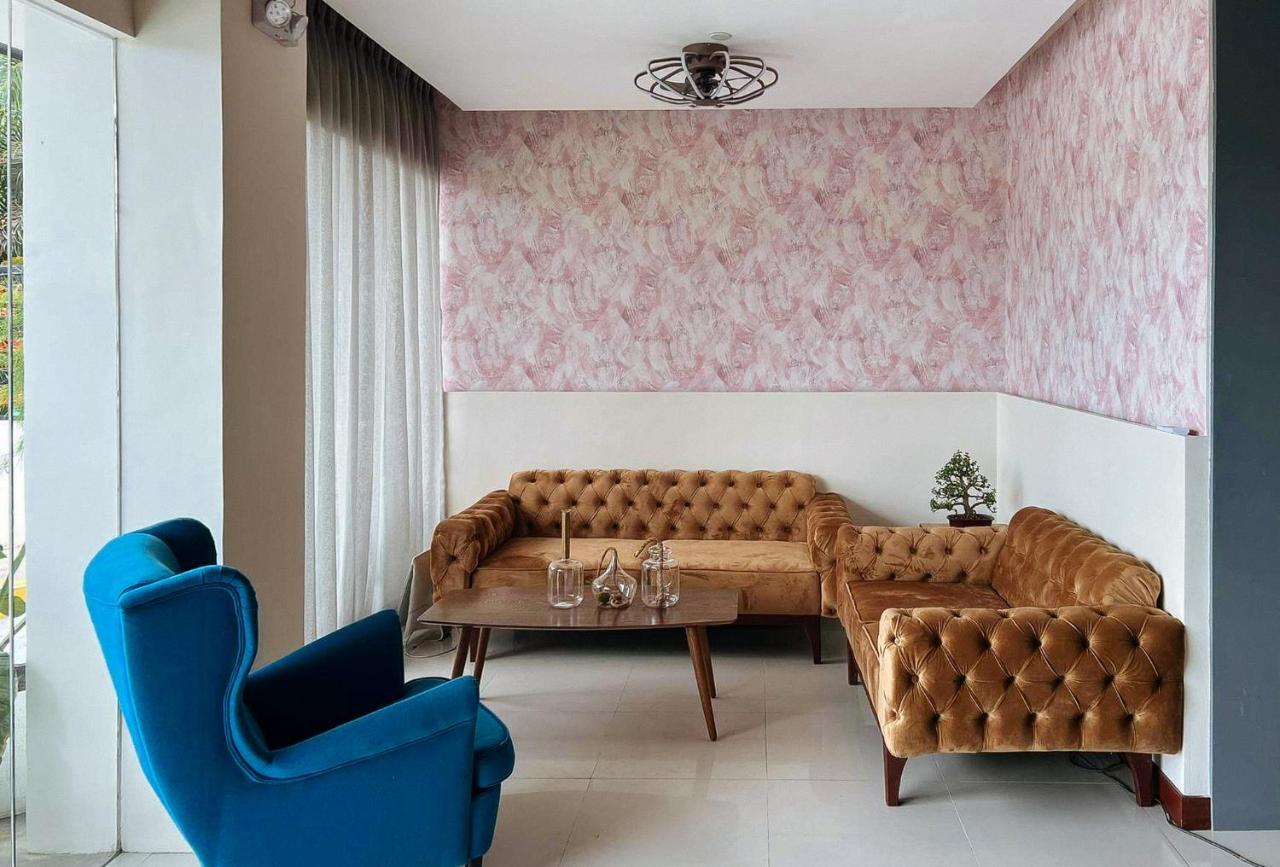 Reddoorz Plus @ Toshiko Boutique Hotel Koronadal City Экстерьер фото