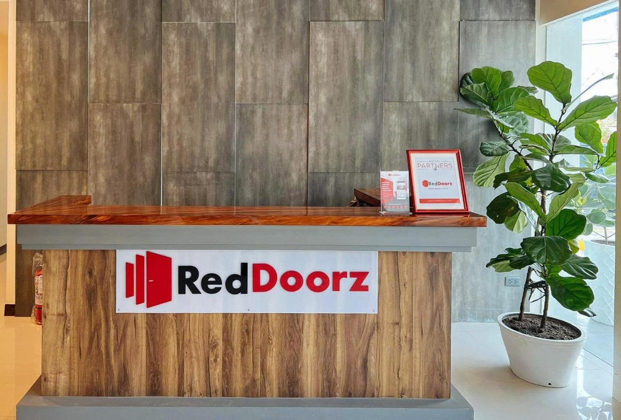 Reddoorz Plus @ Toshiko Boutique Hotel Koronadal City Экстерьер фото