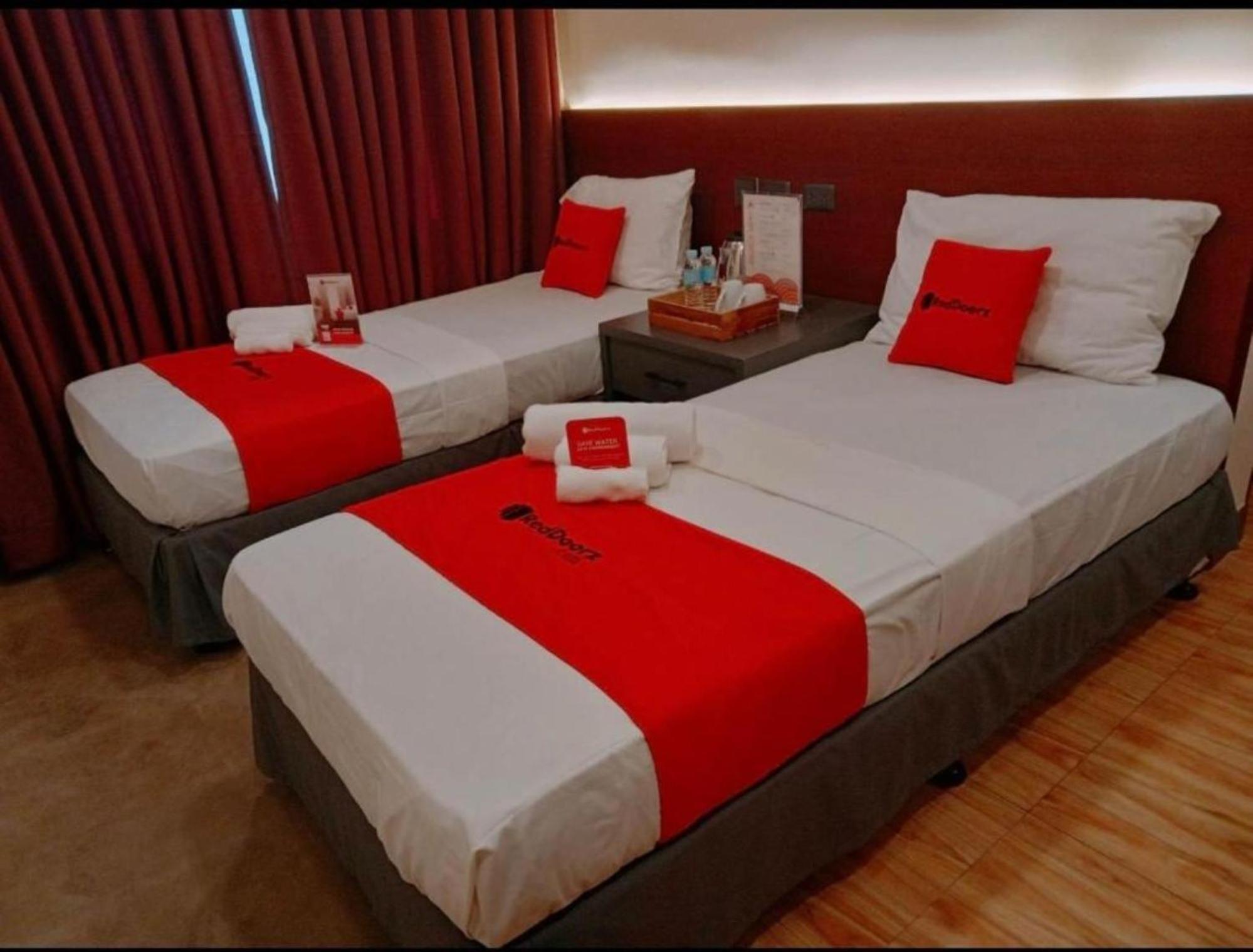 Reddoorz Plus @ Toshiko Boutique Hotel Koronadal City Экстерьер фото